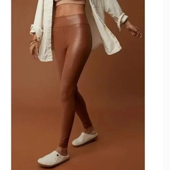 NWT Offline by Aerie Real Luxe Faux Leather Leggings in Camel - Size Large - Picture 1 of 13